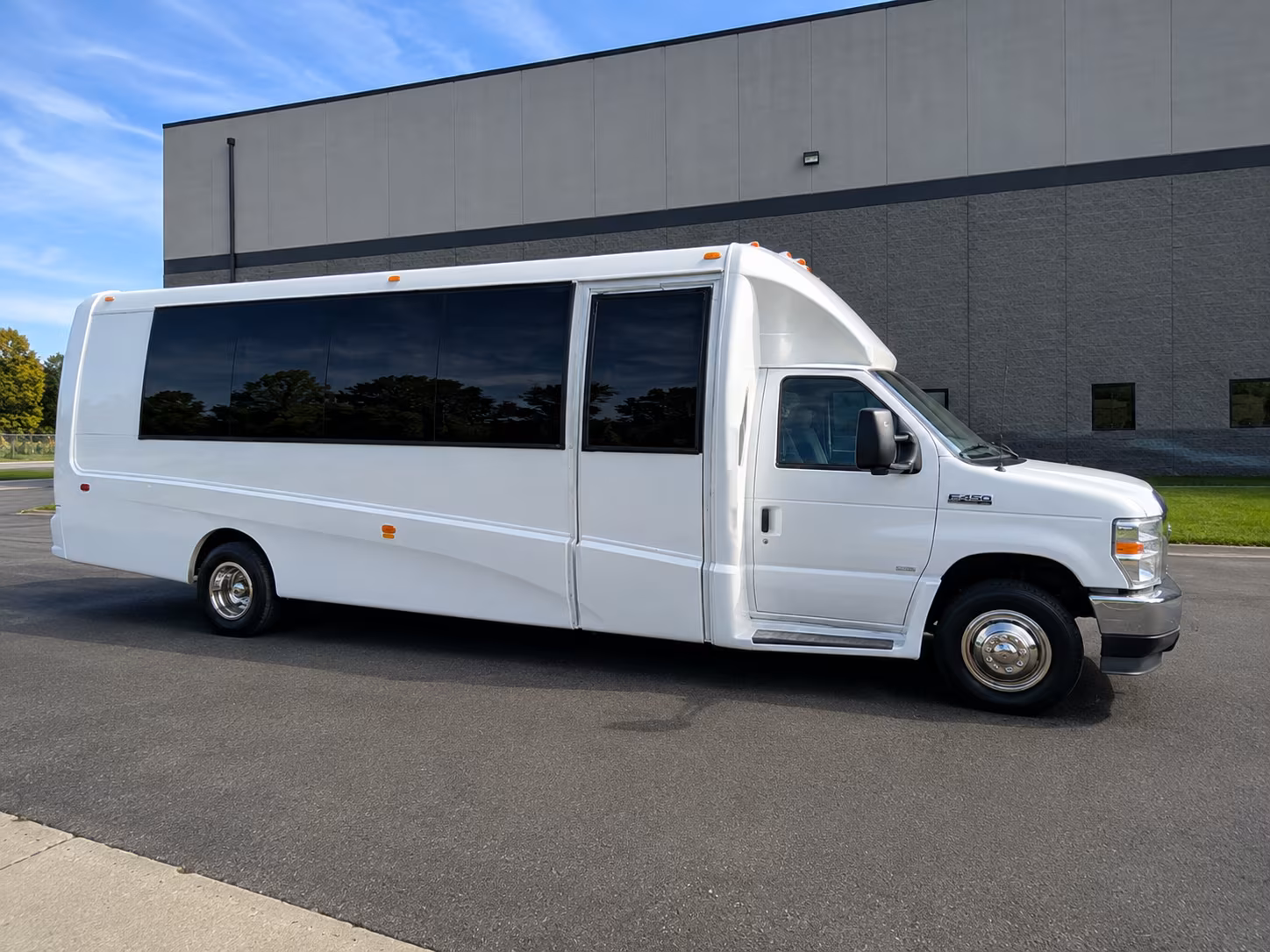 bus rentals for corporate relocations and staff transfers in union county