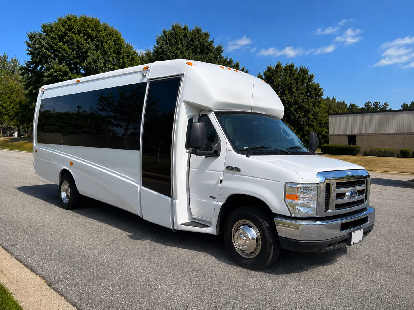 convention and conference shuttle buses serving elizabeth and the meadowlands