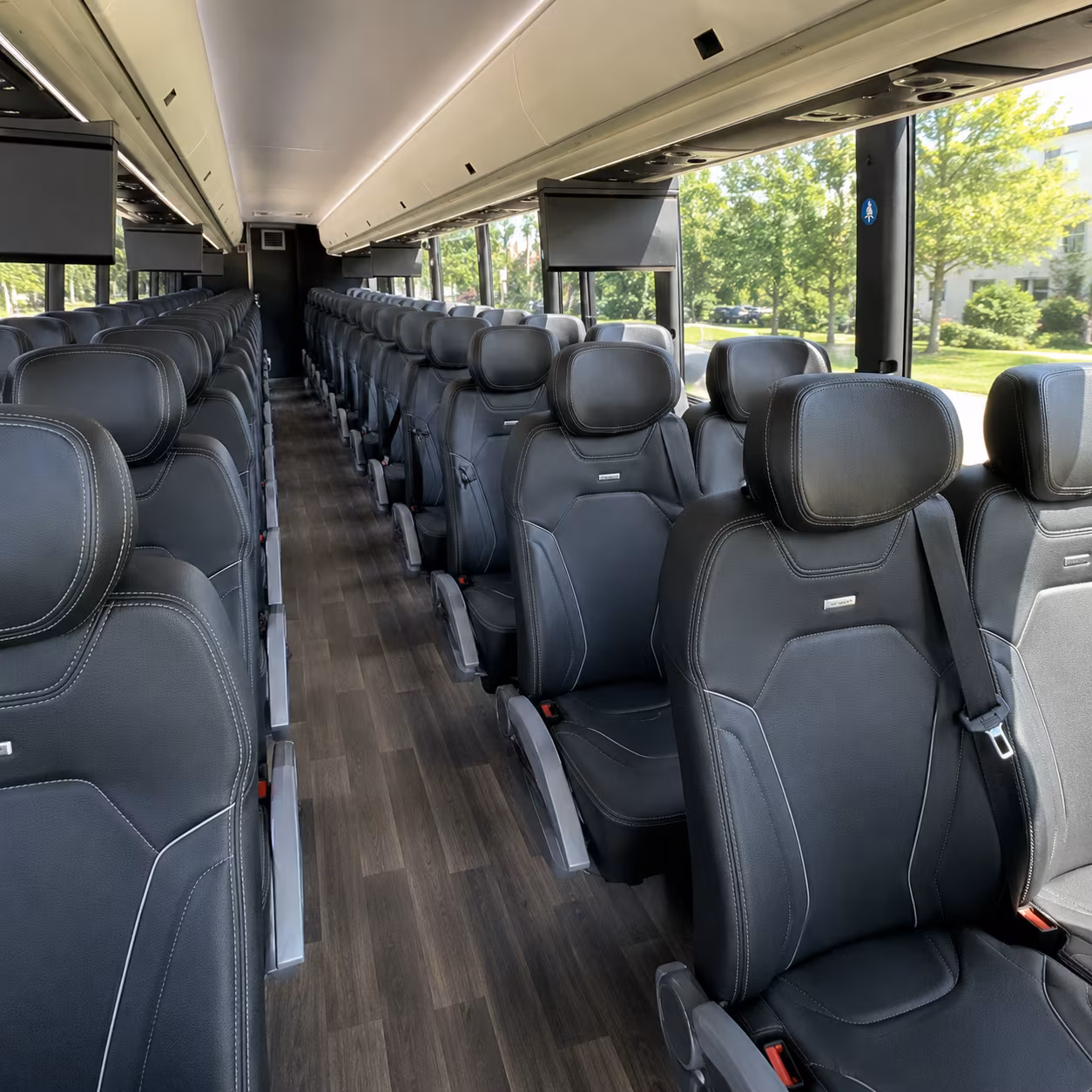 corporate and group travel long distance bus service from elizabeth nj