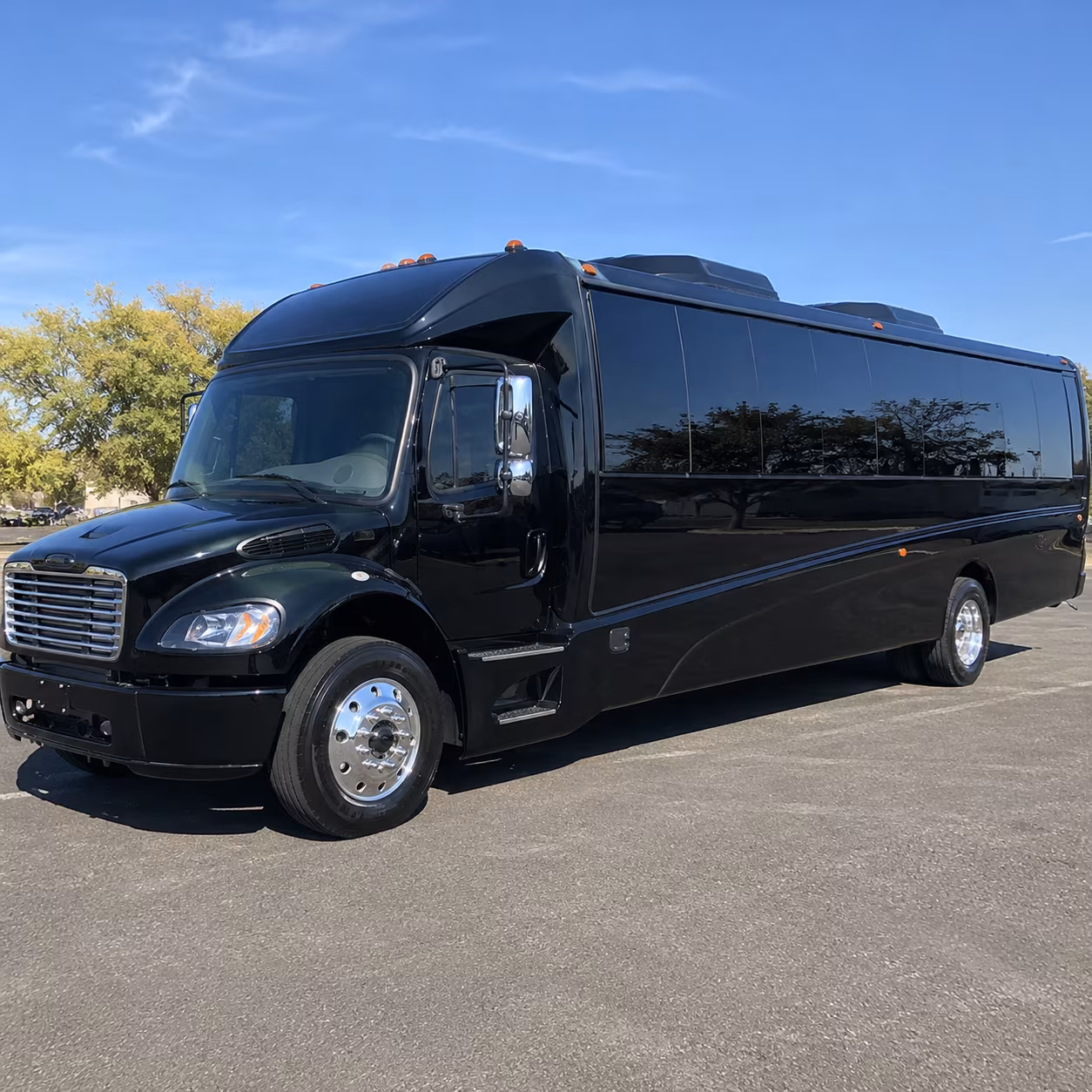 elizabeth 30 passenger minibus