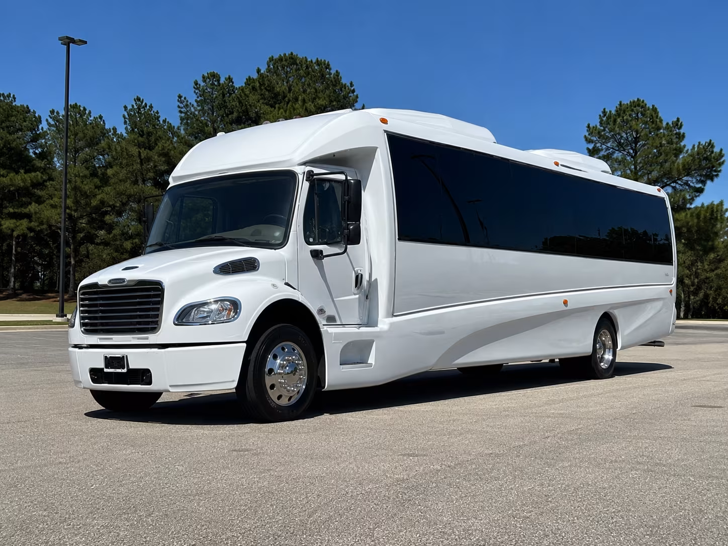 elizabeth party bus
