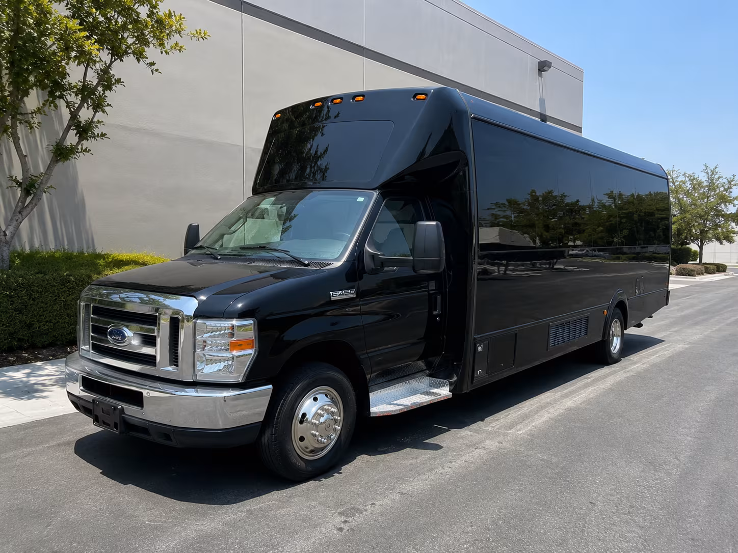 elizabeth quincea n era sweet 16 party bus rental