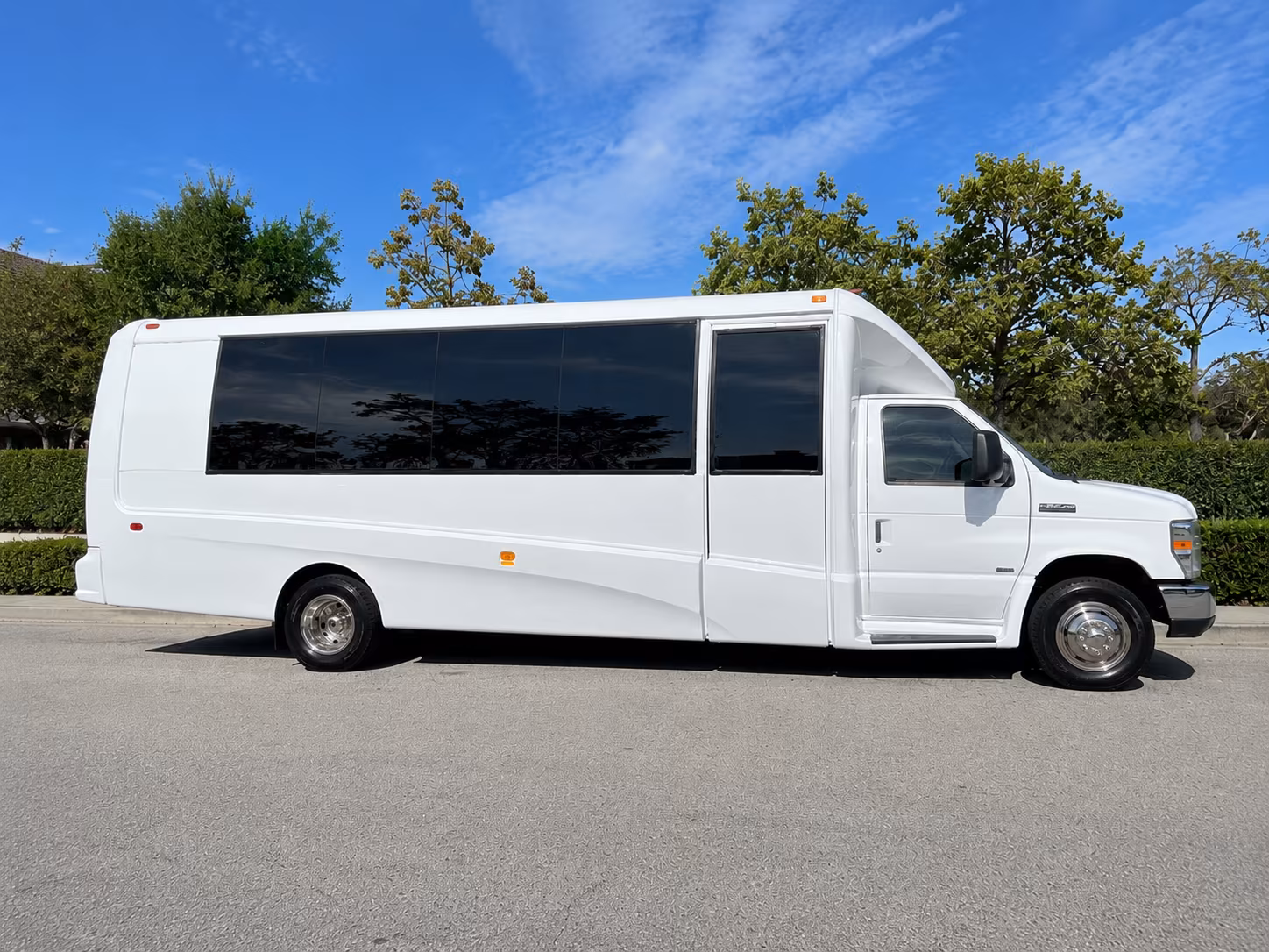 employee shuttle buses for elizabeth s port and industrial corridor