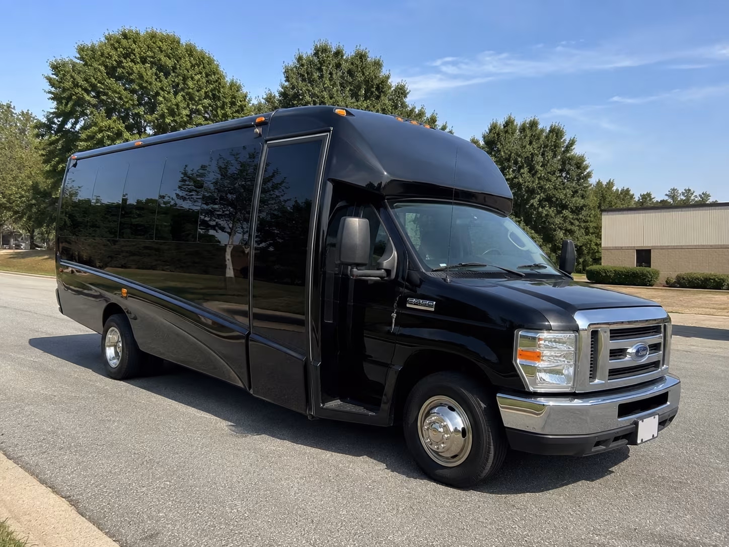festival weekend buses from elizabeth to regional music festivals