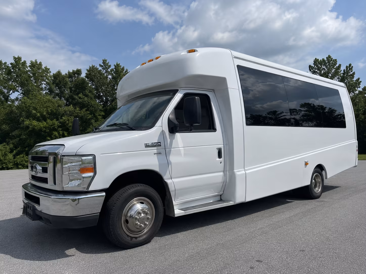 party buses for birthdays quinceaneras and sweet 16 celebrations