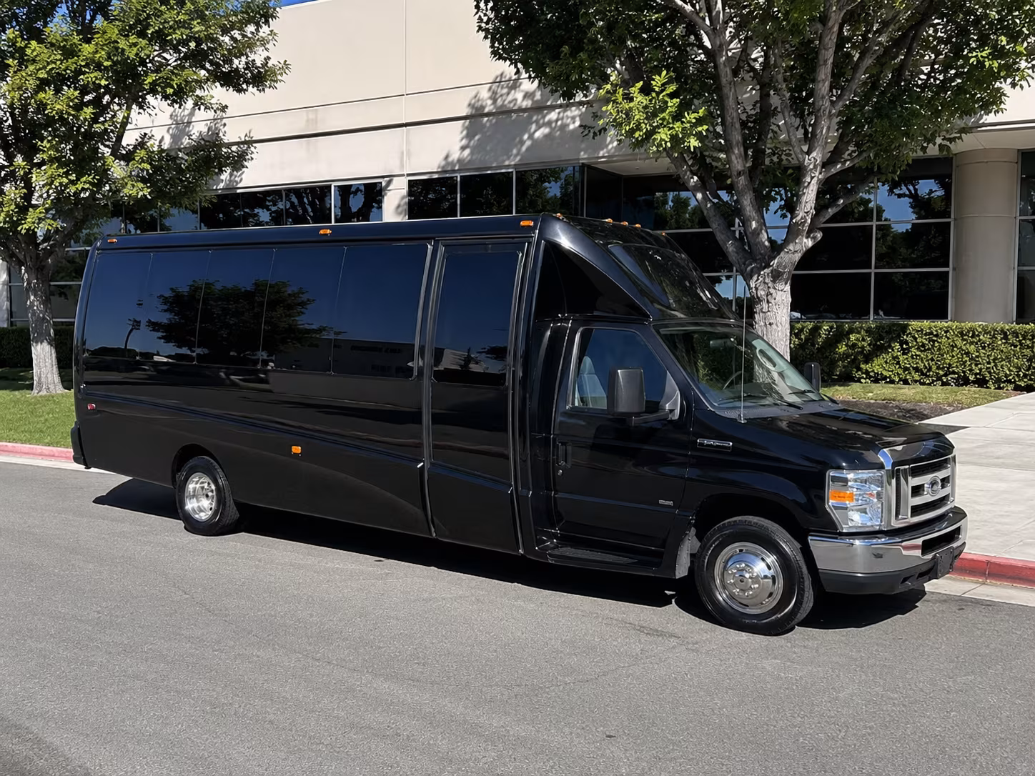 party buses for wine tours through new jersey s hunterdon county