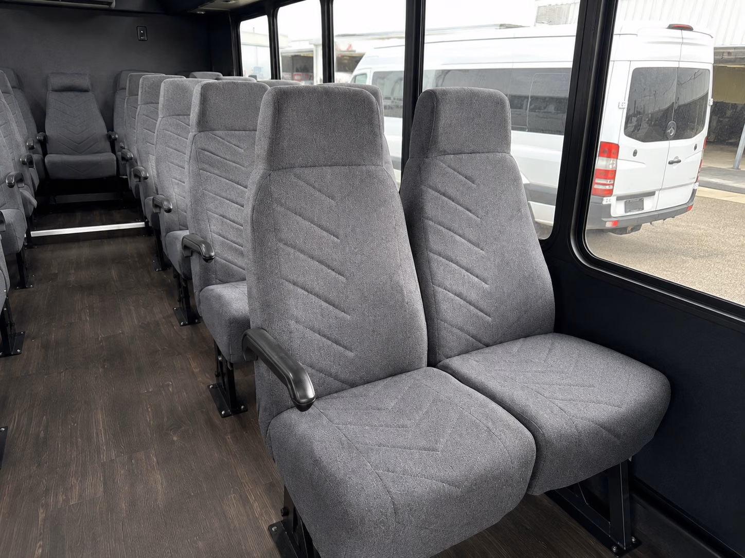 shuttle buses for elizabeth wedding guests between hotels and your venue